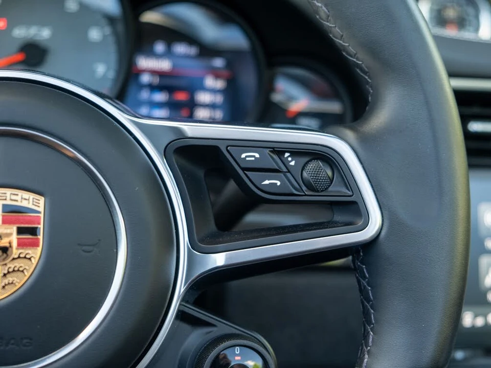 2018 Porsche 911 - Image 30 of 31