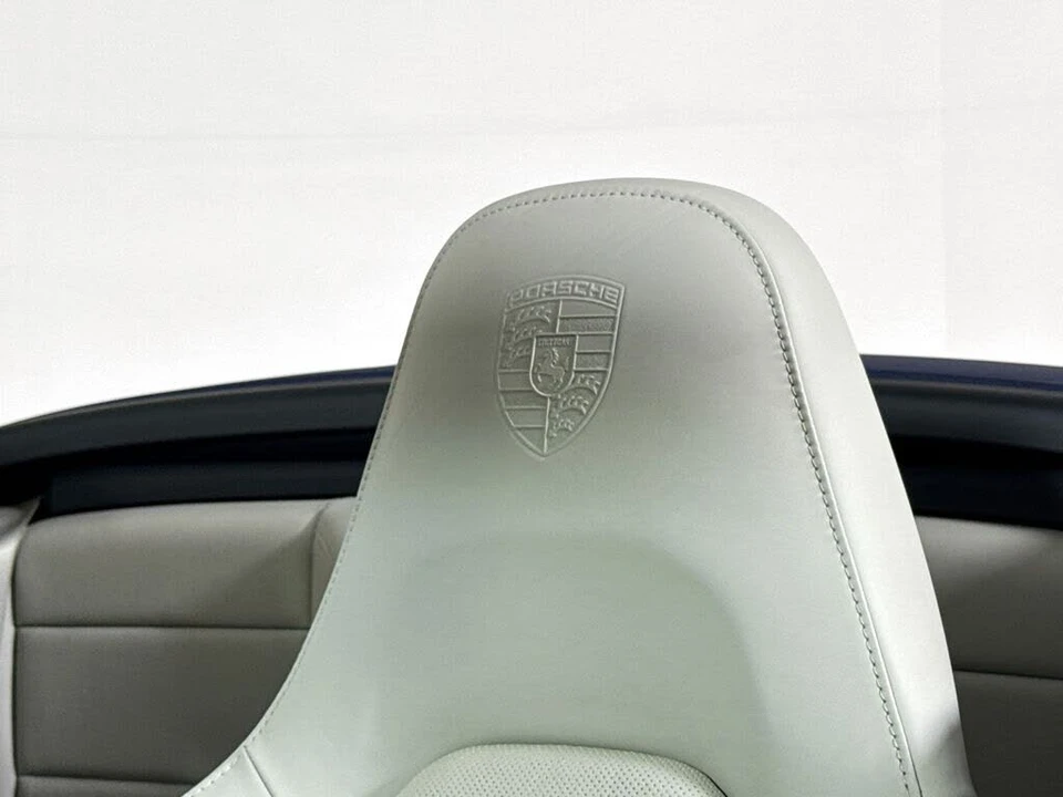 2018 Porsche 911 - Image 25 of 30