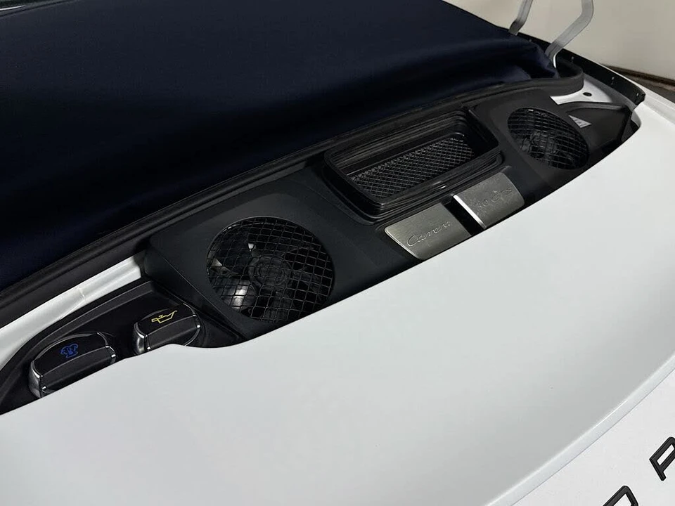 2018 Porsche 911 - Image 28 of 30