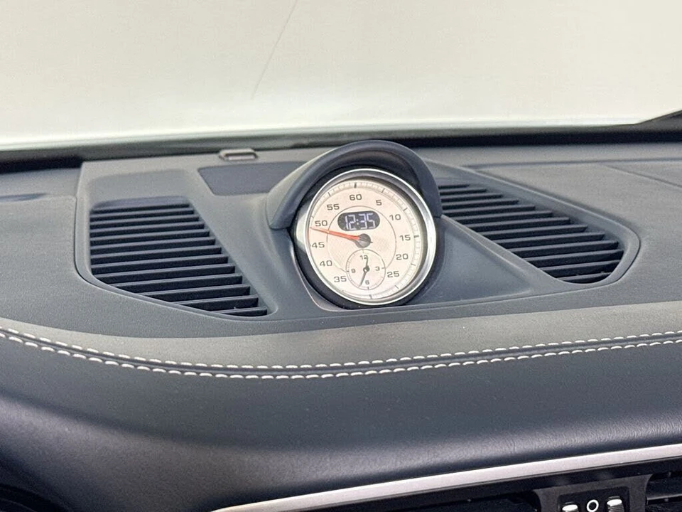 2018 Porsche 911 - Image 23 of 30