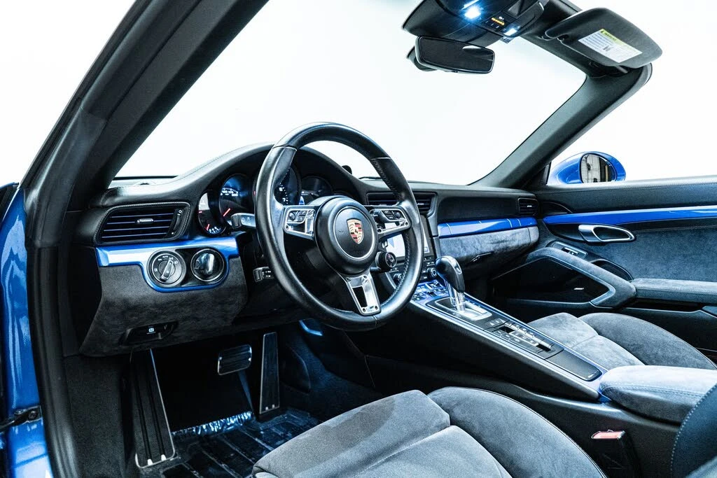 2018 Porsche 991 Carrera GTS - Image 25 of 31