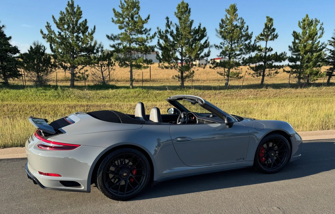 2018 Porsche 991 Carrera GTS - Image 9 of 31
