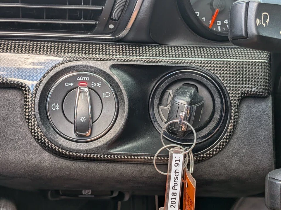 2018 Porsche 911 - Image 22 of 30
