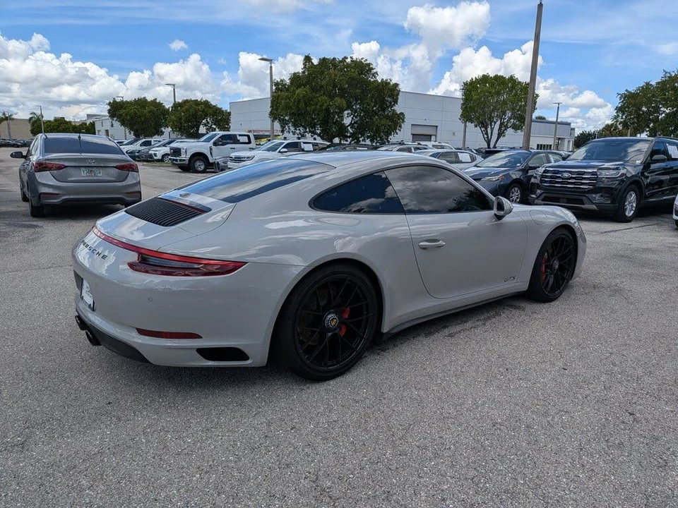 2018 Porsche 911 - Image 4 of 30