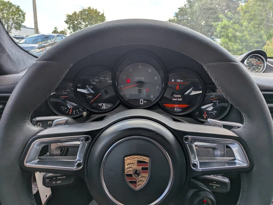 2018 Porsche 911 - Image 25 of 30
