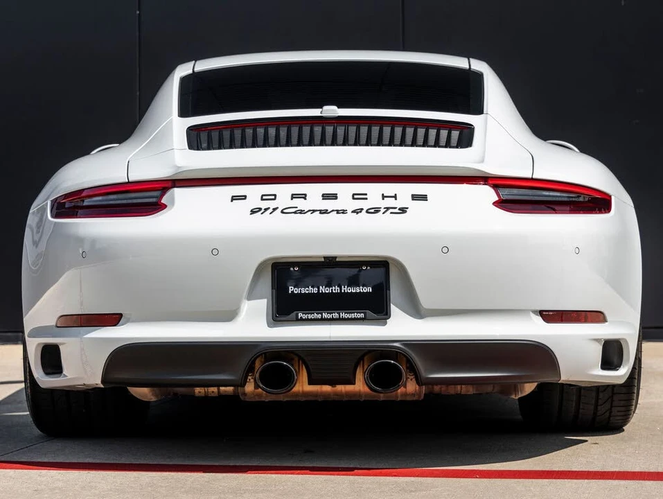 2018 Porsche 991 Carrera GTS - Image 10 of 31