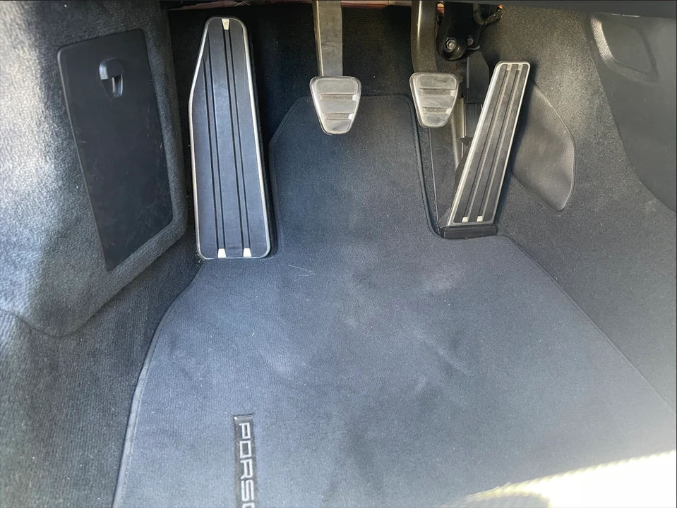 2018 Porsche 991 Carrera GTS - Image 17 of 31