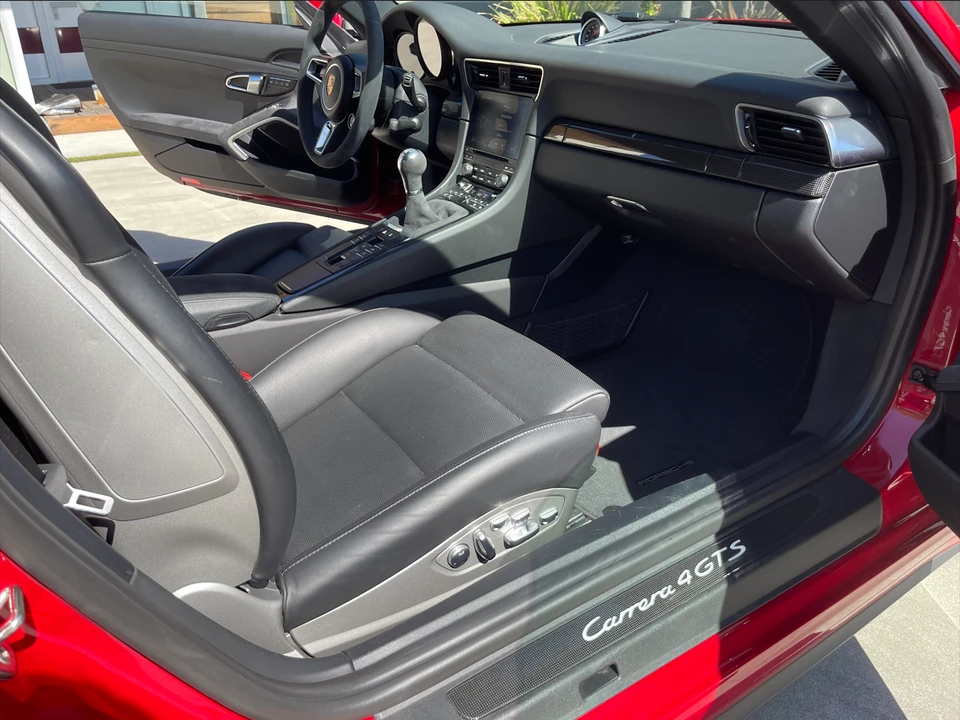 2018 Porsche 991 Carrera GTS - Image 22 of 31