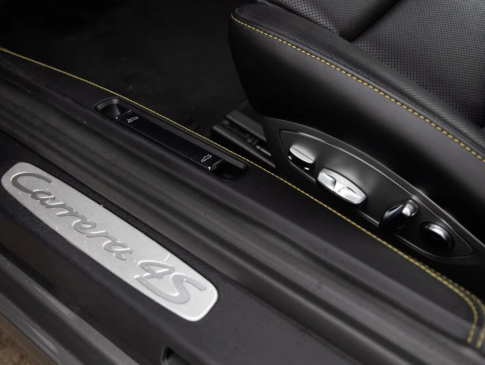 2018 Porsche 991 Carrera 4S - Image 24 of 31