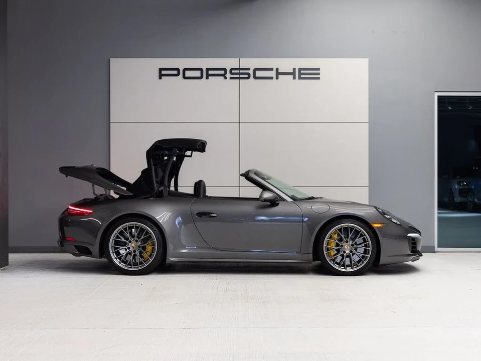 2018 Porsche 991 Carrera 4S - Image 9 of 31