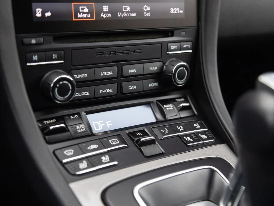 2018 Porsche 991 Carrera 4S - Image 28 of 31