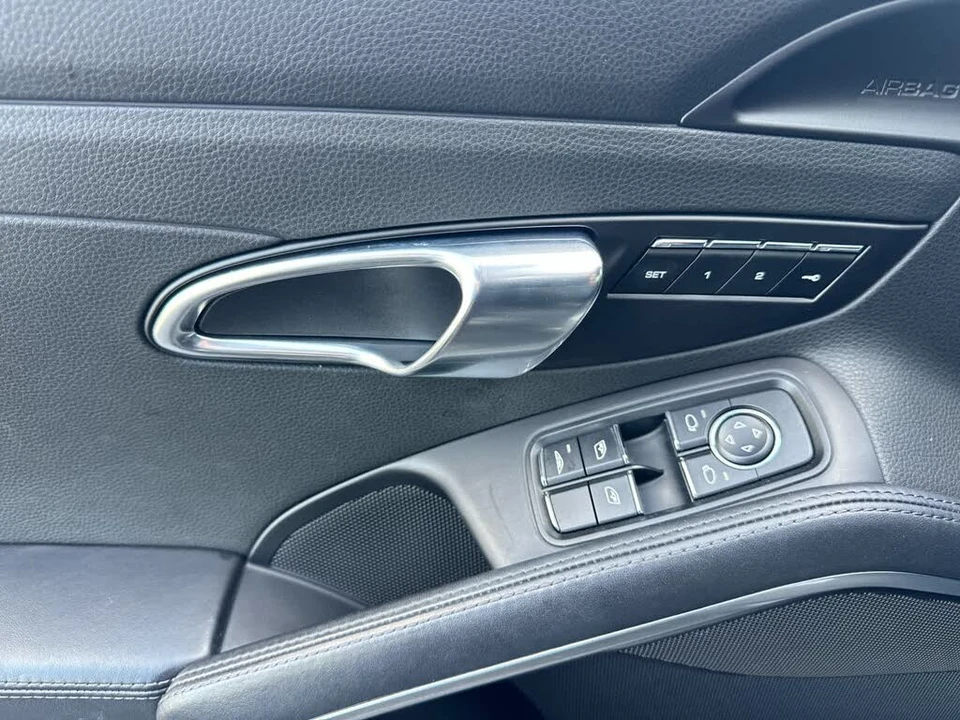 2018 Porsche 991 Carrera 4S - Image 12 of 30