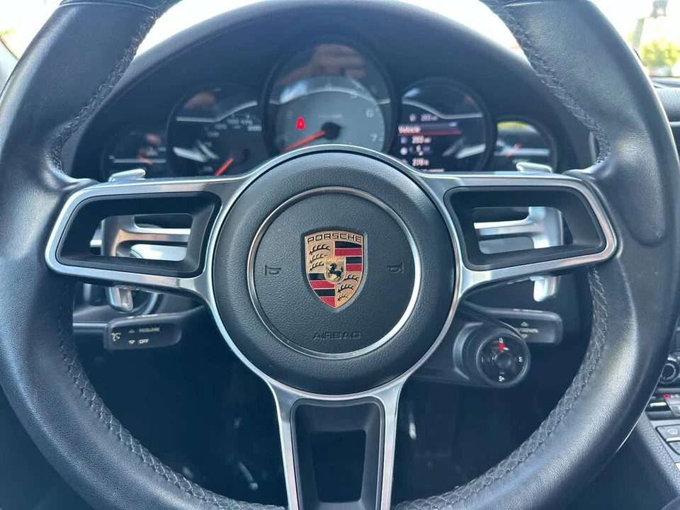 2018 Porsche 991 Carrera 4S - Image 22 of 30