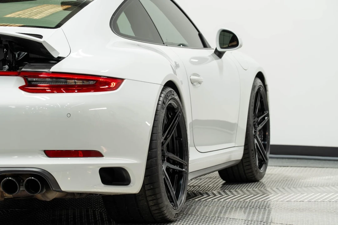 2018 Porsche 991 Carrera 4S - Image 19 of 31
