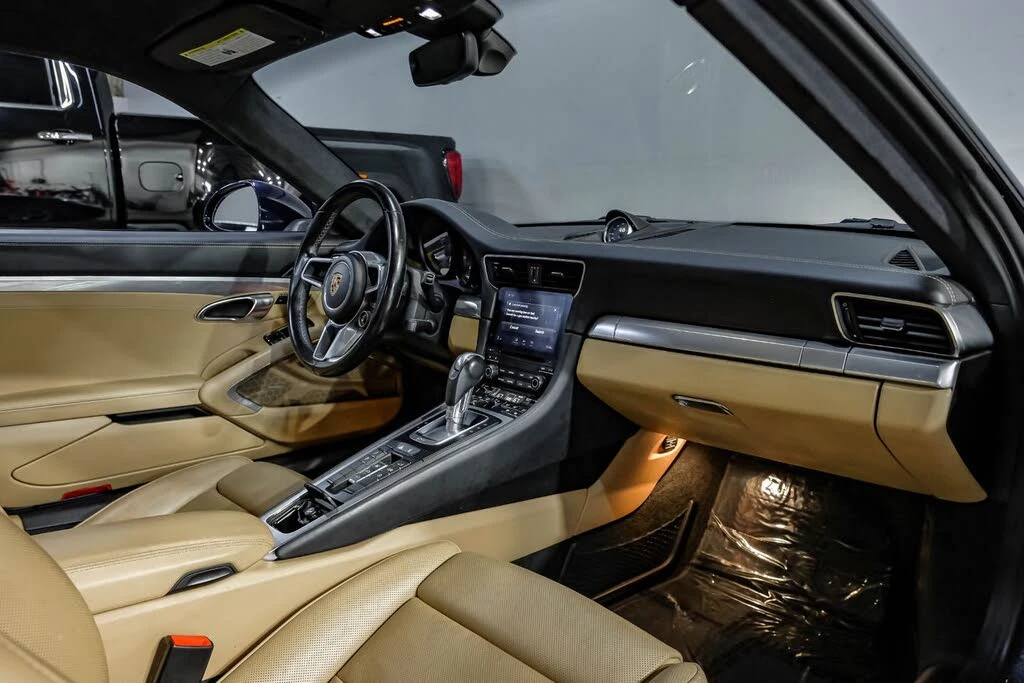 2018 Porsche 991 Carrera 4S - Image 13 of 31