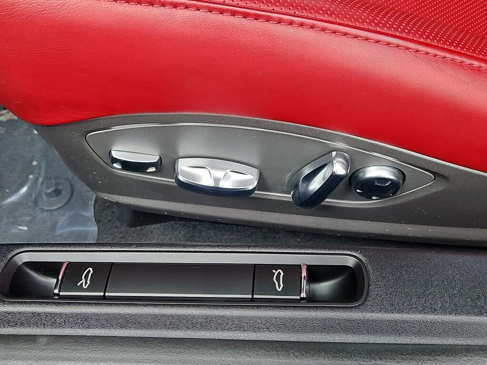 2018 Porsche 991 Carrera 4S - Image 26 of 31