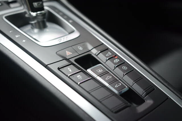 2018 Porsche 991 Carrera 4S - Image 23 of 31