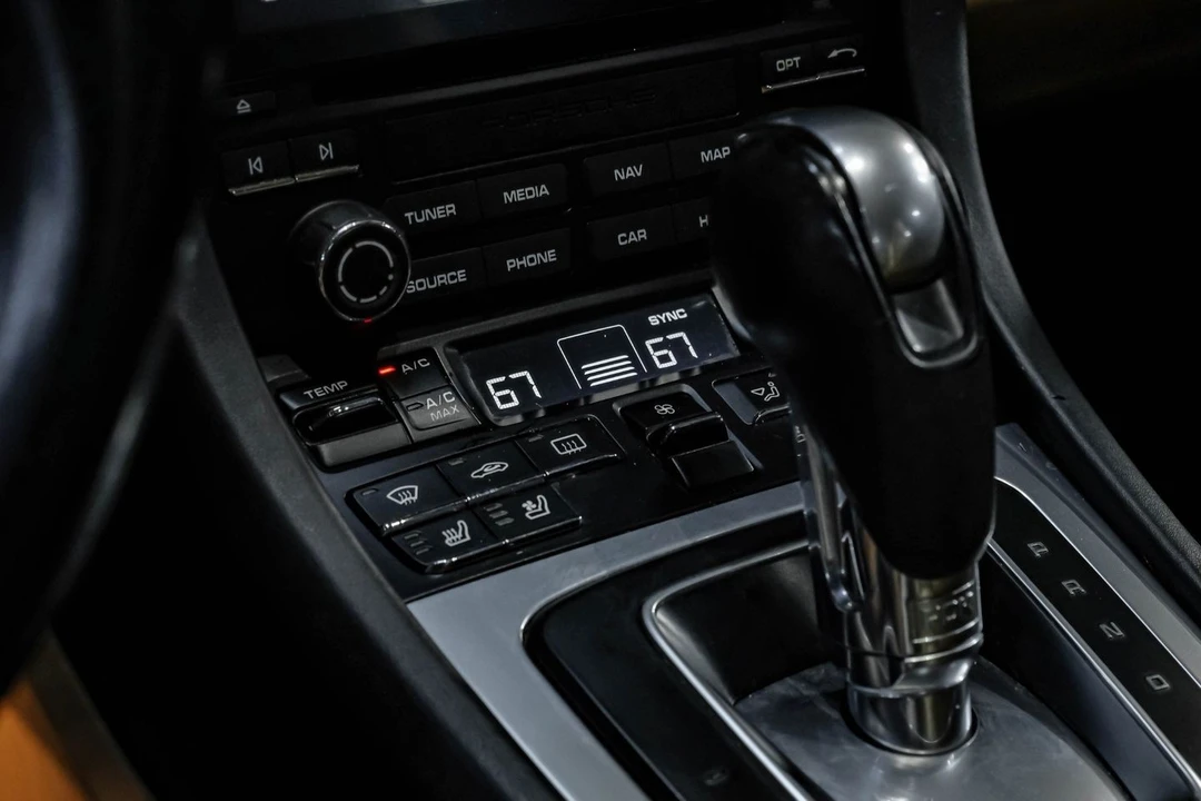 2018 Porsche 991 Carrera 4S - Image 24 of 31