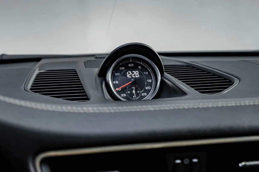 2018 Porsche 991 Carrera 4S - Image 27 of 31