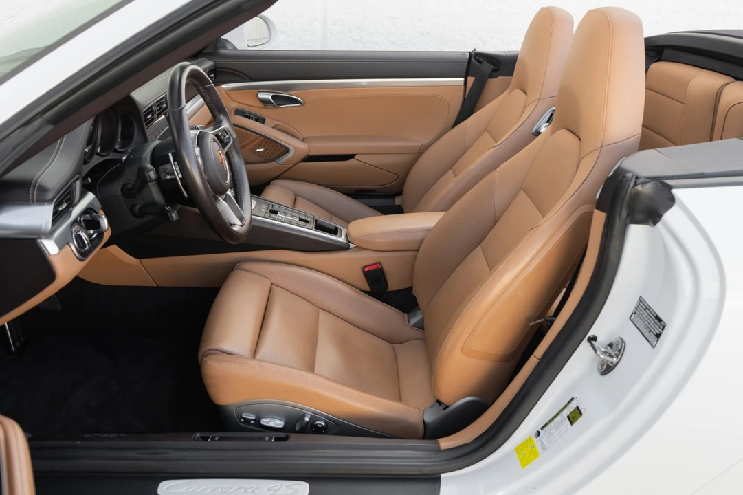 2018 Porsche 991 Carrera 4S - Image 9 of 21