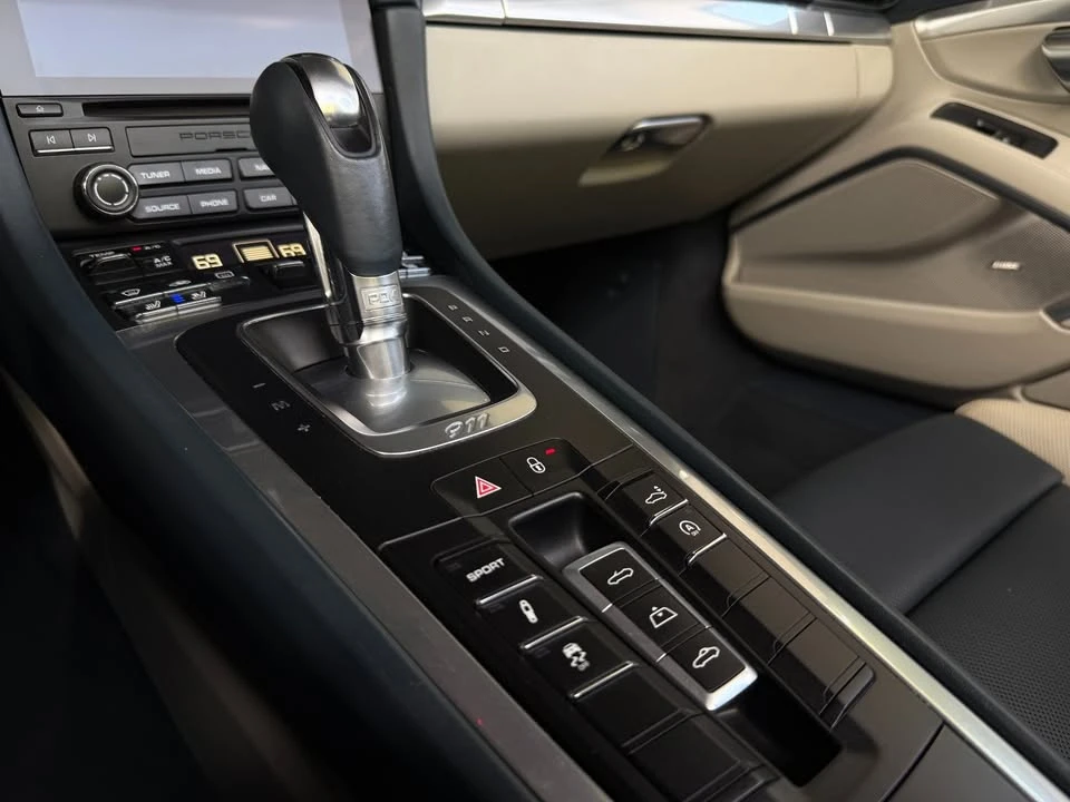 2018 Porsche 991 Carrera - Image 18 of 20