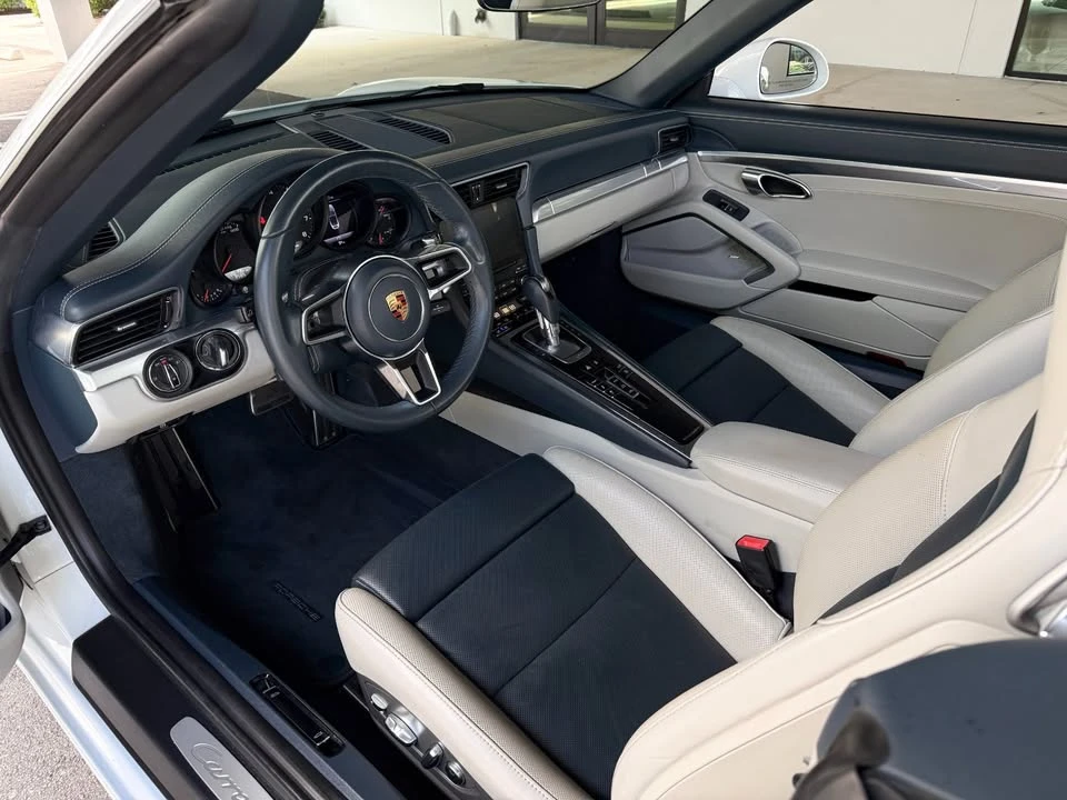 2018 Porsche 991 Carrera - Image 15 of 20