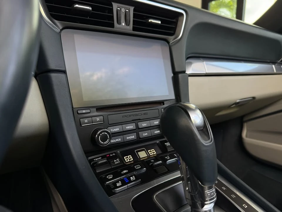 2018 Porsche 991 Carrera - Image 17 of 20
