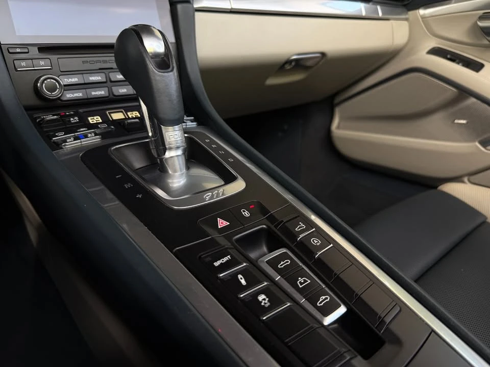 2018 Porsche 991 Carrera - Image 13 of 17