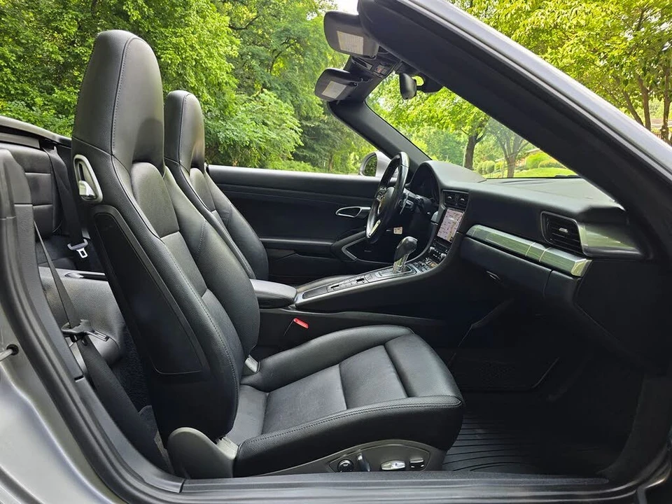 2018 Porsche 991 Carrera - Image 27 of 31