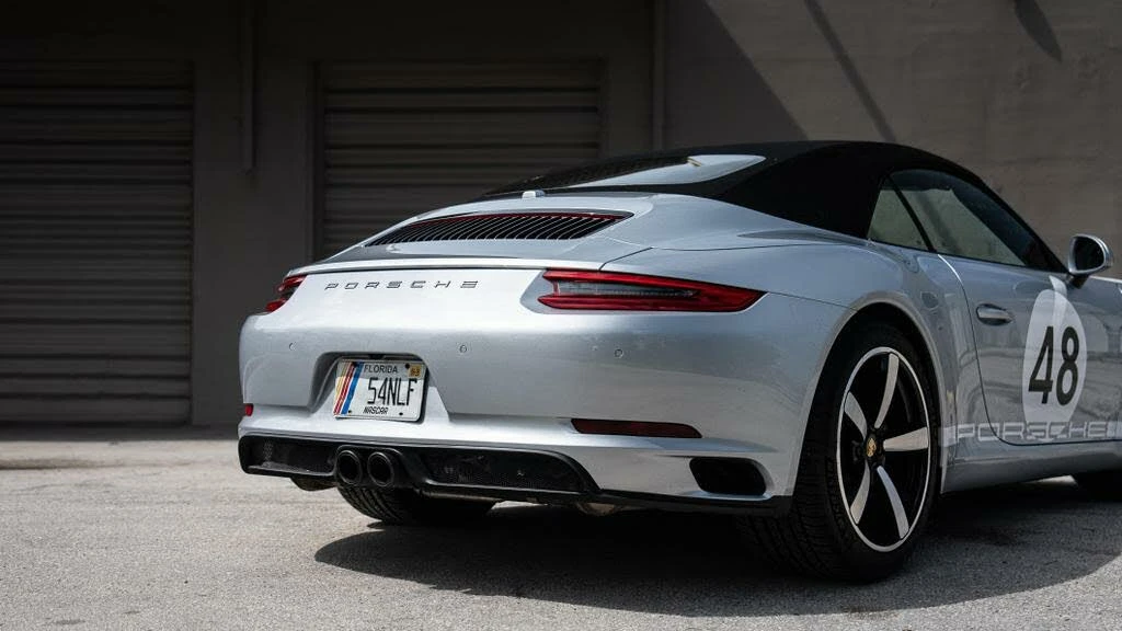2018 Porsche 991 Carrera - Image 26 of 31