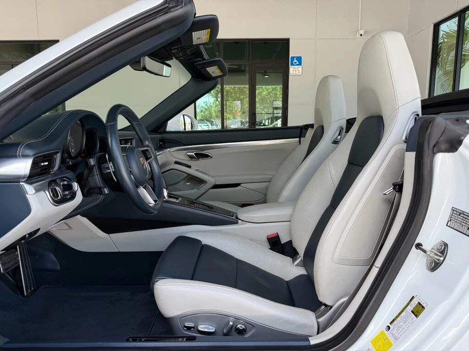 2018 Porsche 991 Carrera - Image 27 of 31