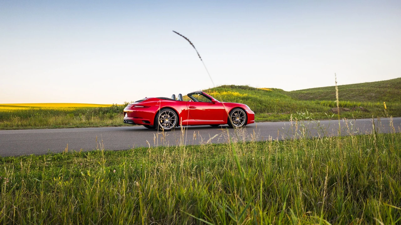 2018 Porsche 991 Carrera - Image 18 of 27
