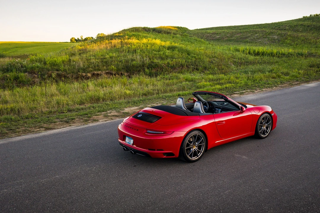 2018 Porsche 991 Carrera - Image 16 of 27