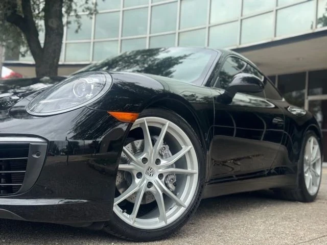 2018 Porsche 991 Carrera - Image 16 of 21