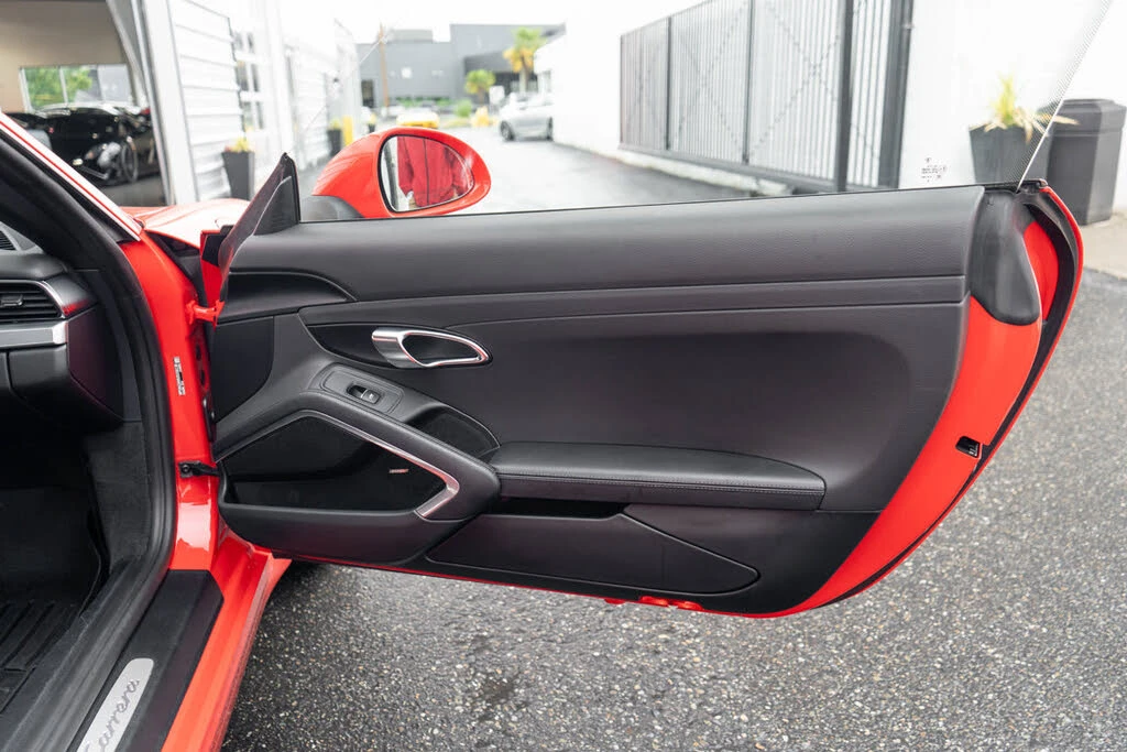 2018 Porsche 991 Carrera - Image 26 of 31