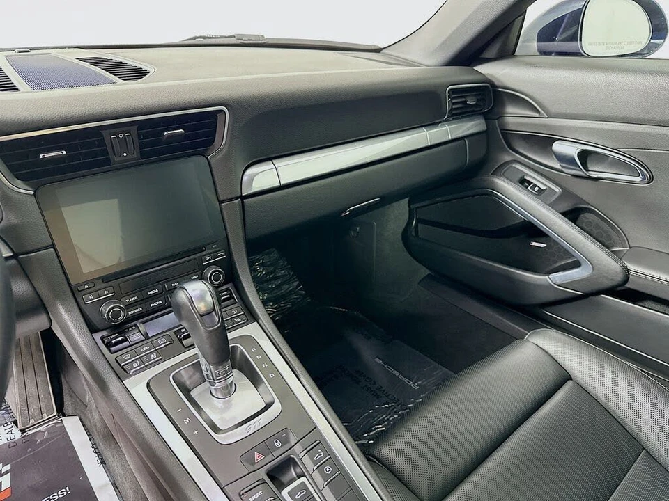 2018 Porsche 991 Carrera - Image 16 of 18