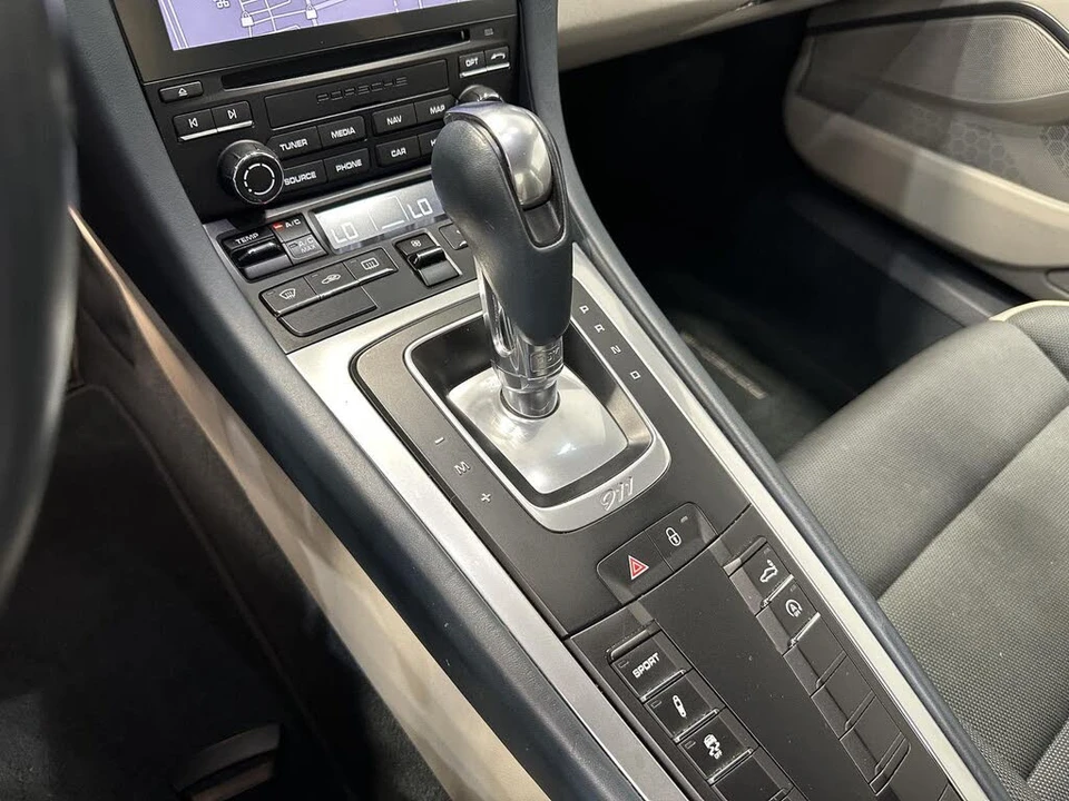 2018 Porsche 991 Carrera - Image 26 of 31