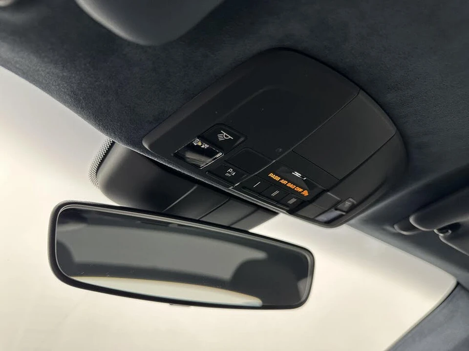2018 Porsche 991 Carrera - Image 28 of 31