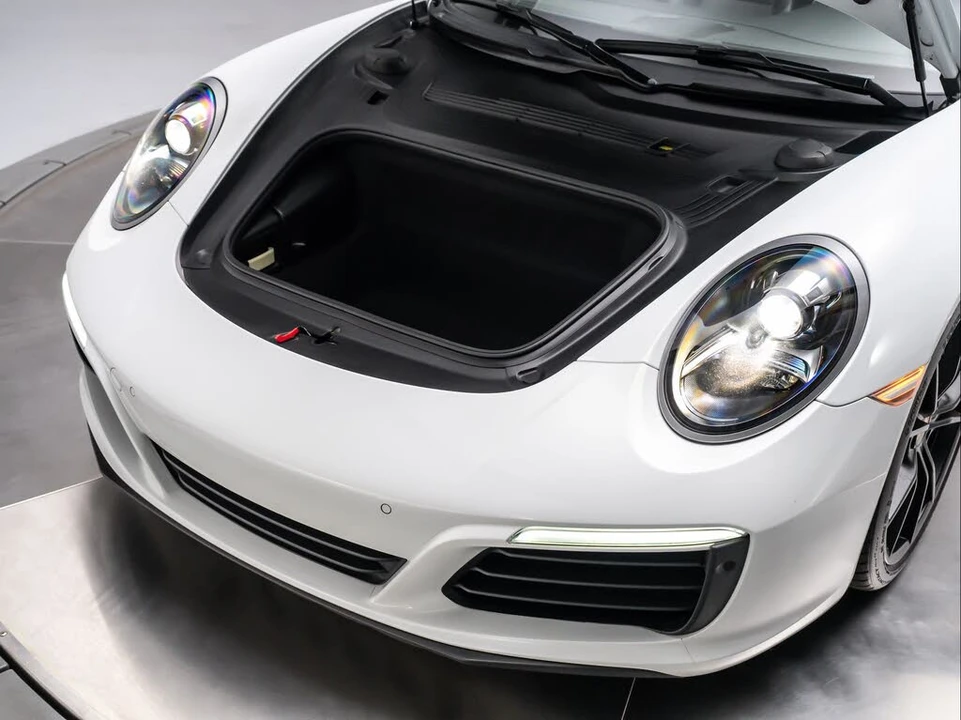2018 Porsche 991 Carrera - Image 29 of 31