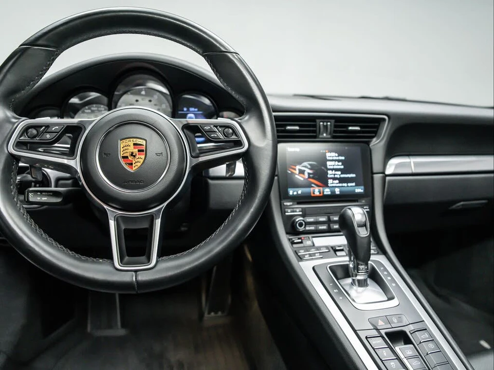 2018 Porsche 991 Carrera - Image 15 of 31