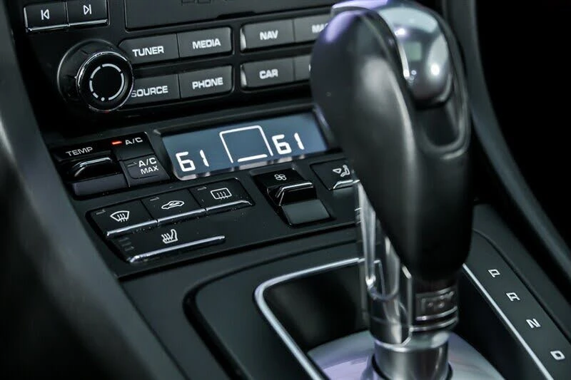 2018 Porsche 991 Carrera - Image 26 of 31