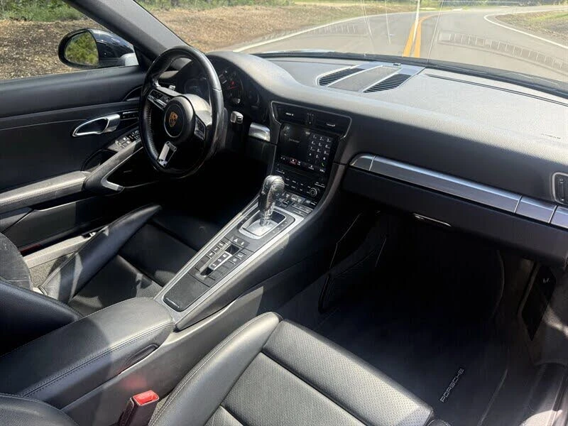 2018 Porsche 991 Carrera - Image 11 of 16
