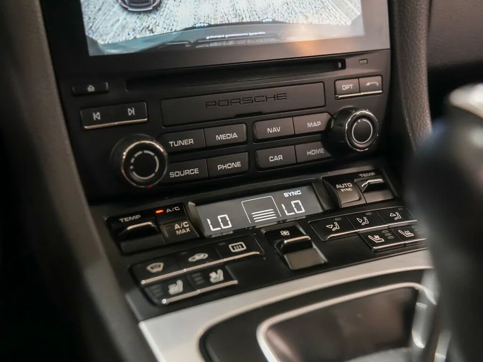 2018 Porsche 991 Carrera - Image 29 of 31