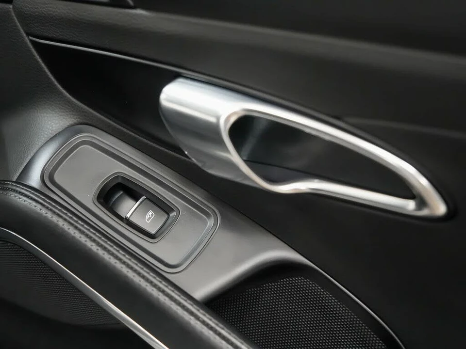 2018 Porsche 991 Carrera - Image 16 of 31