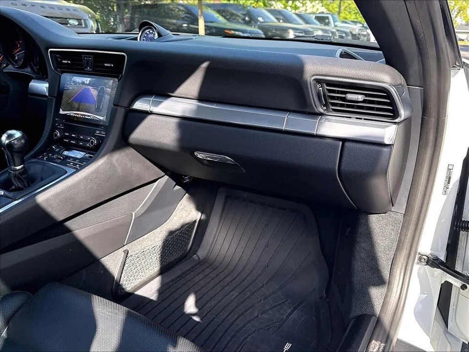 2018 Porsche 991 Carrera - Image 17 of 31