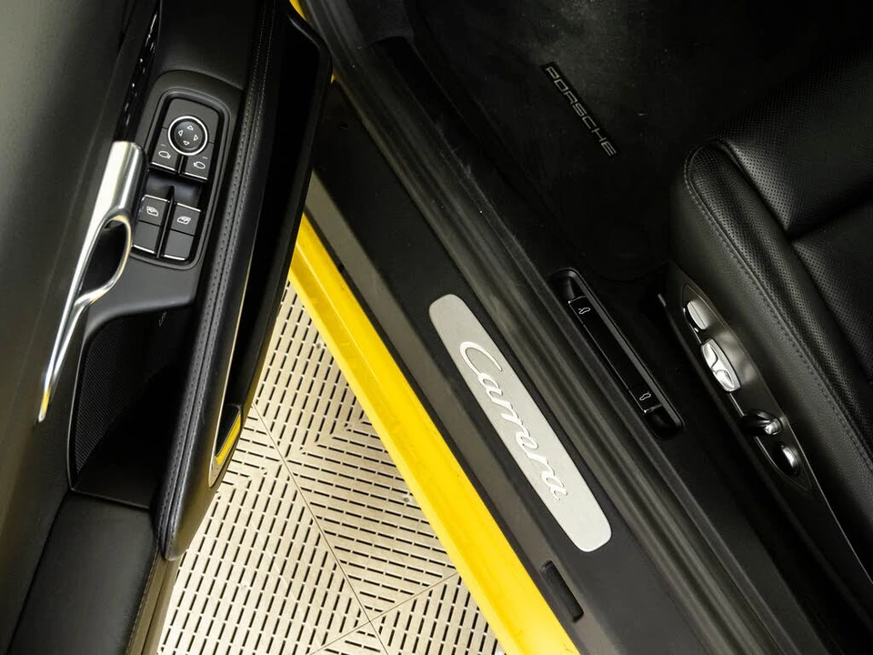 2018 Porsche 991 Carrera - Image 8 of 31