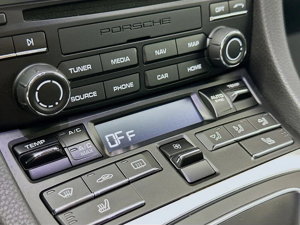 2018 Porsche 991 Carrera - Image 13 of 18