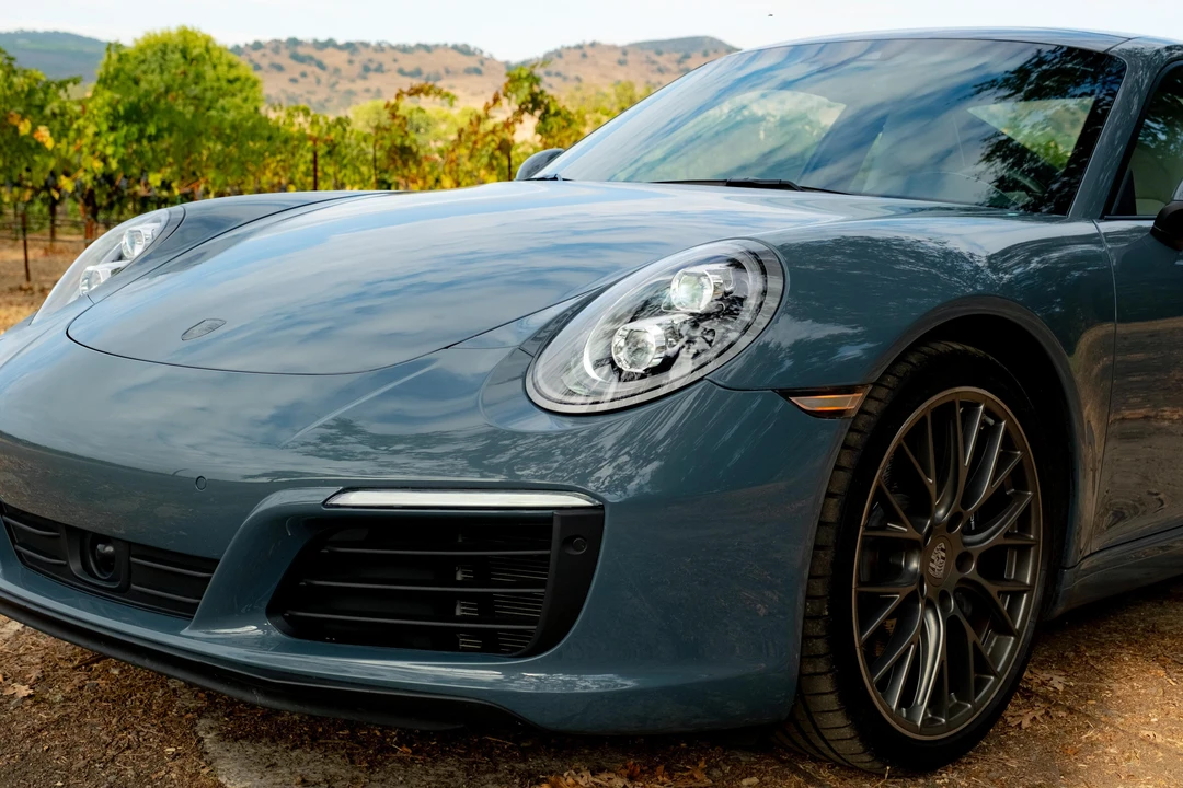 2018 Porsche 991 Carrera - Image 26 of 31