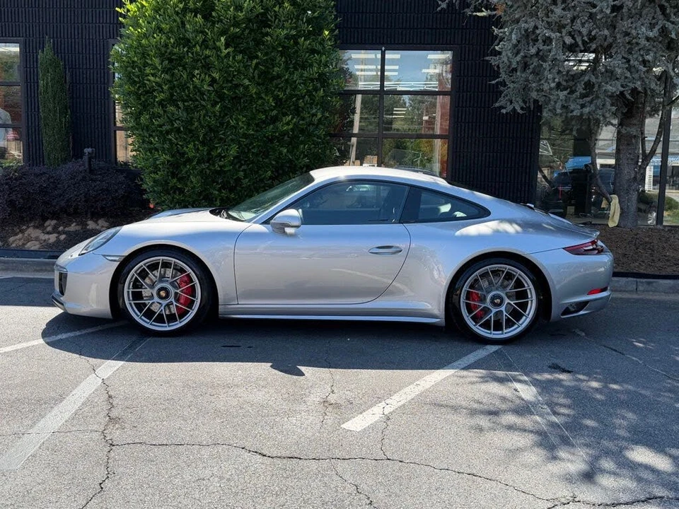 2018 Porsche 991 Carrera GTS - Image 9 of 31