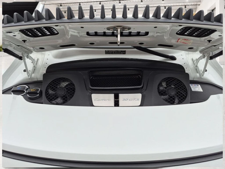 2018 Porsche 991 Carrera GTS - Image 18 of 31
